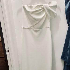 Black Halo White Evening or Wedding Gown, Tags on